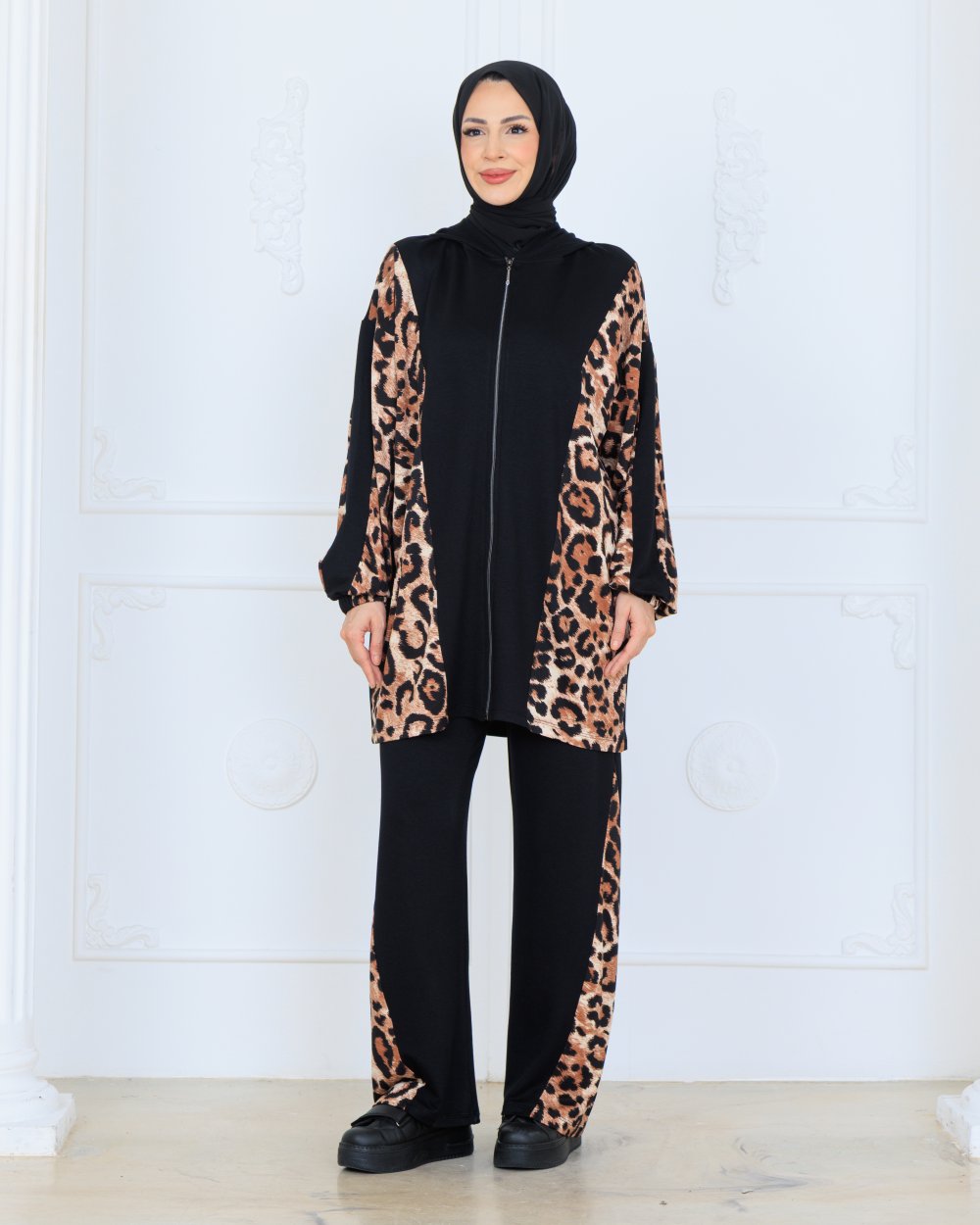 Riva Leopar Detaylı Siyah İkili Takım